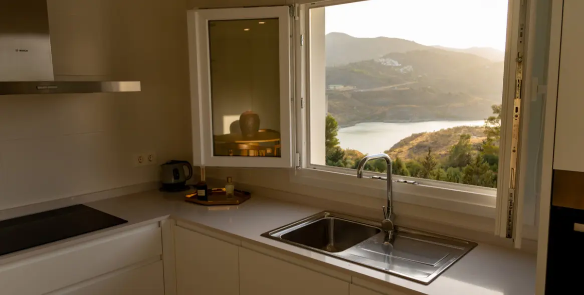 Sale of detached villa in Viñuela 8