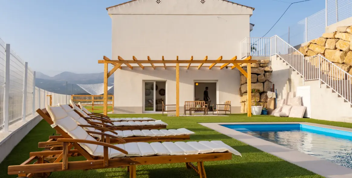 Продажа  отдельно стоящей виллы в Viñuela 48