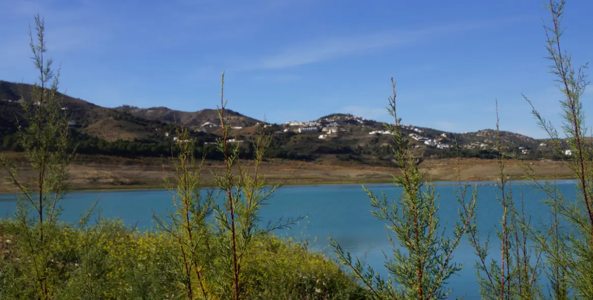 Продажа  отдельно стоящей виллы в Viñuela 63