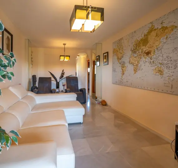 Продажа апартаментов на среднем этаже в La Cala de Mijas