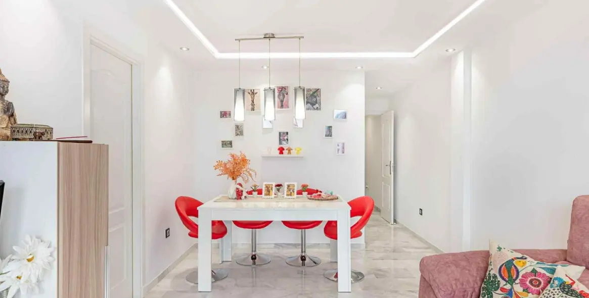 Sale of penthouse in Casares 4