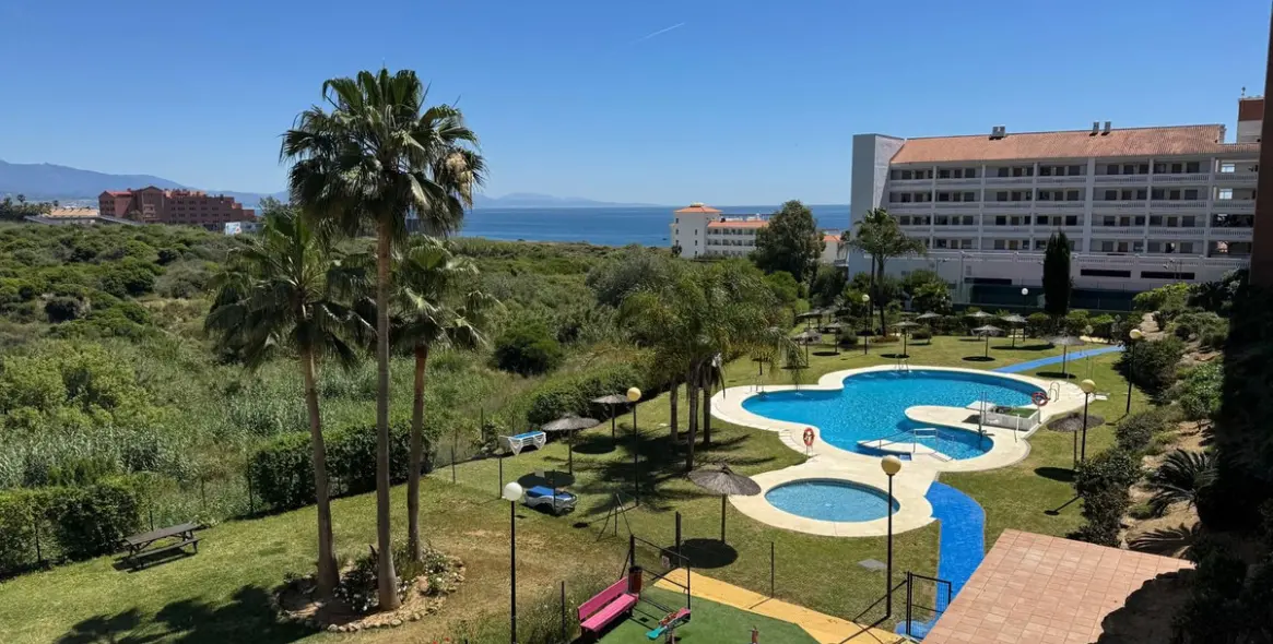 Sale of penthouse duplex in Manilva 2