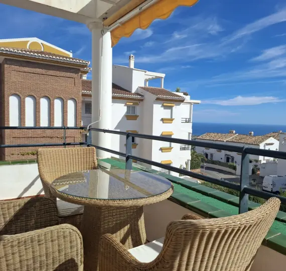 Продажа апартаментов на среднем этаже в Benalmadena