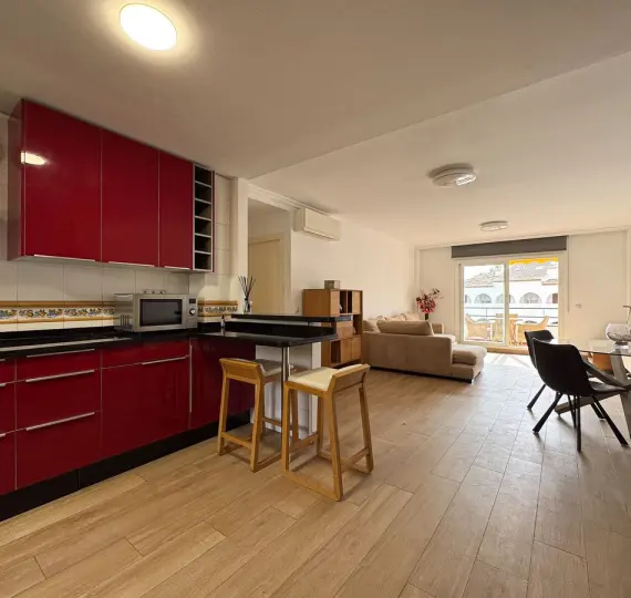 Продажа апартаментов на среднем этаже в Benalmadena