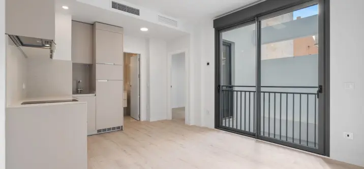 Sale of middle floor apartment in Fuengirola 4