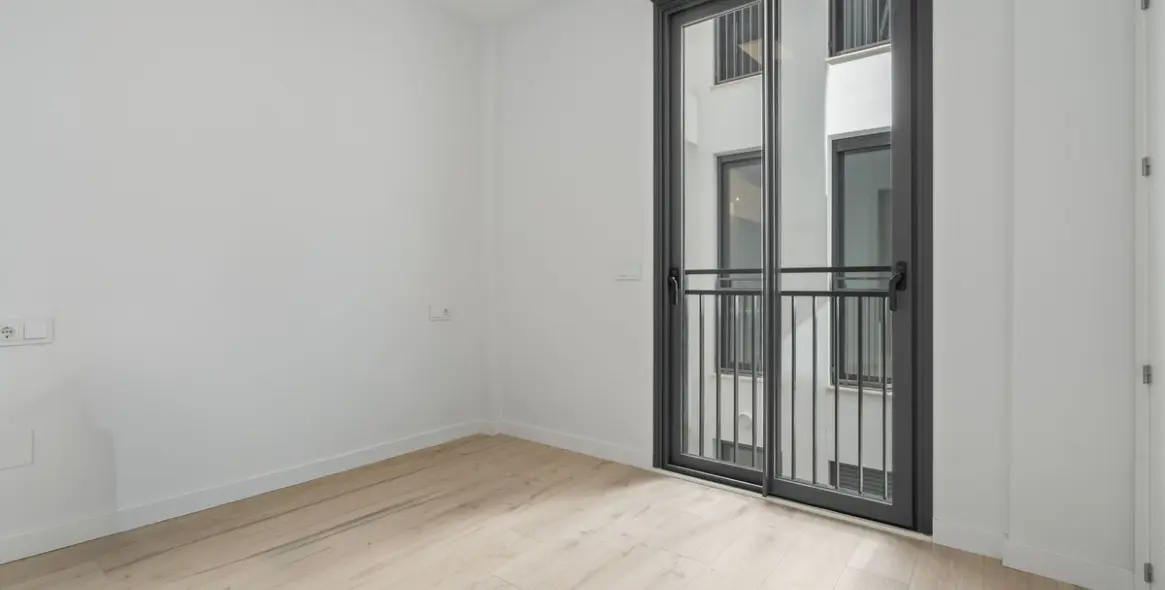 Sale of middle floor apartment in Fuengirola 10