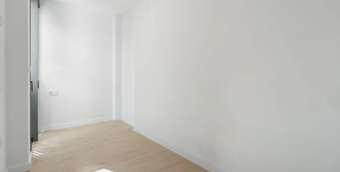 Sale of middle floor apartment in Fuengirola 15