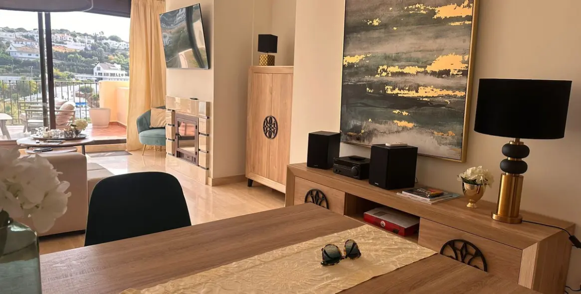 Sale of penthouse in Estepona 4