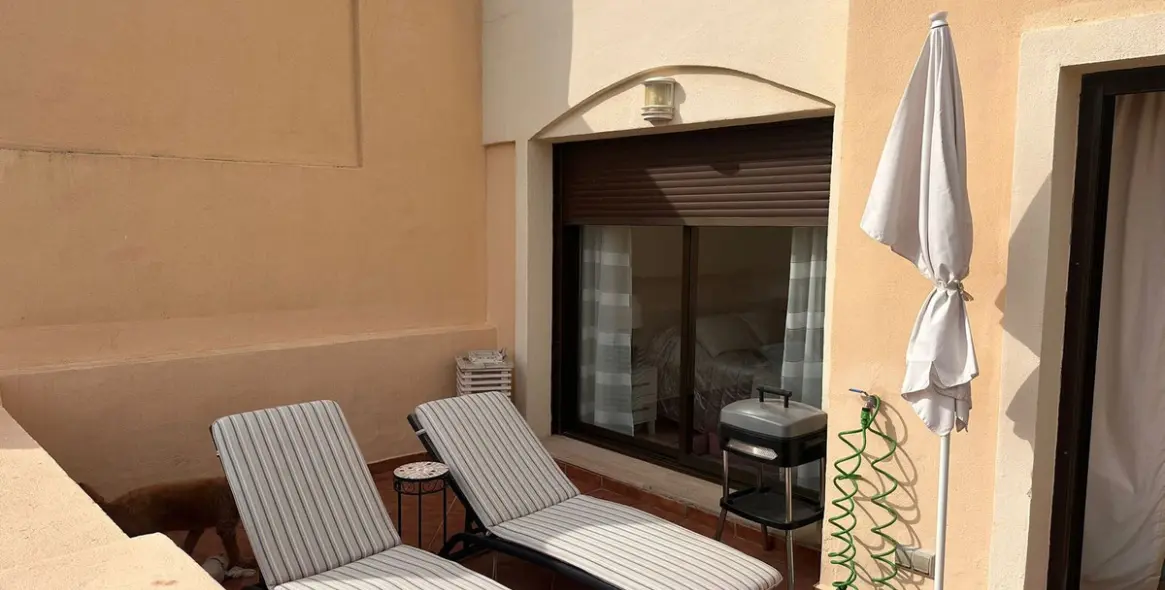 Sale of penthouse in Estepona 11