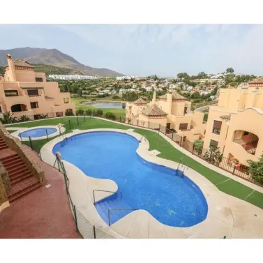Venta de ático en Estepona