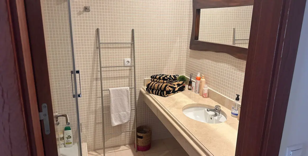 Sale of penthouse in Estepona 24