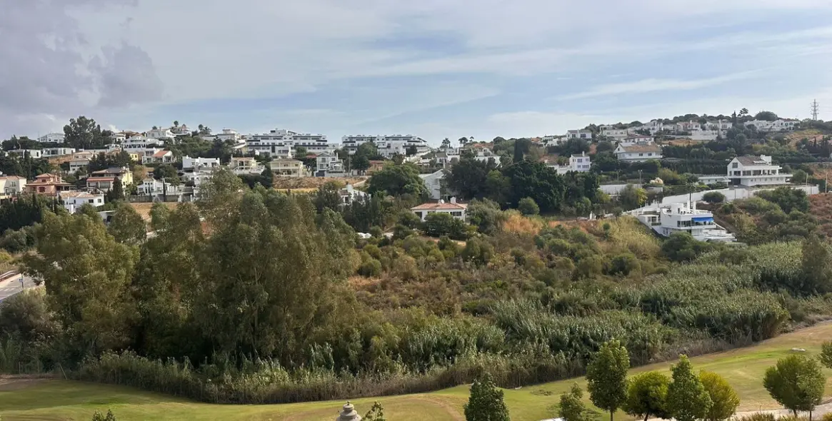 Sale of penthouse in Estepona 53