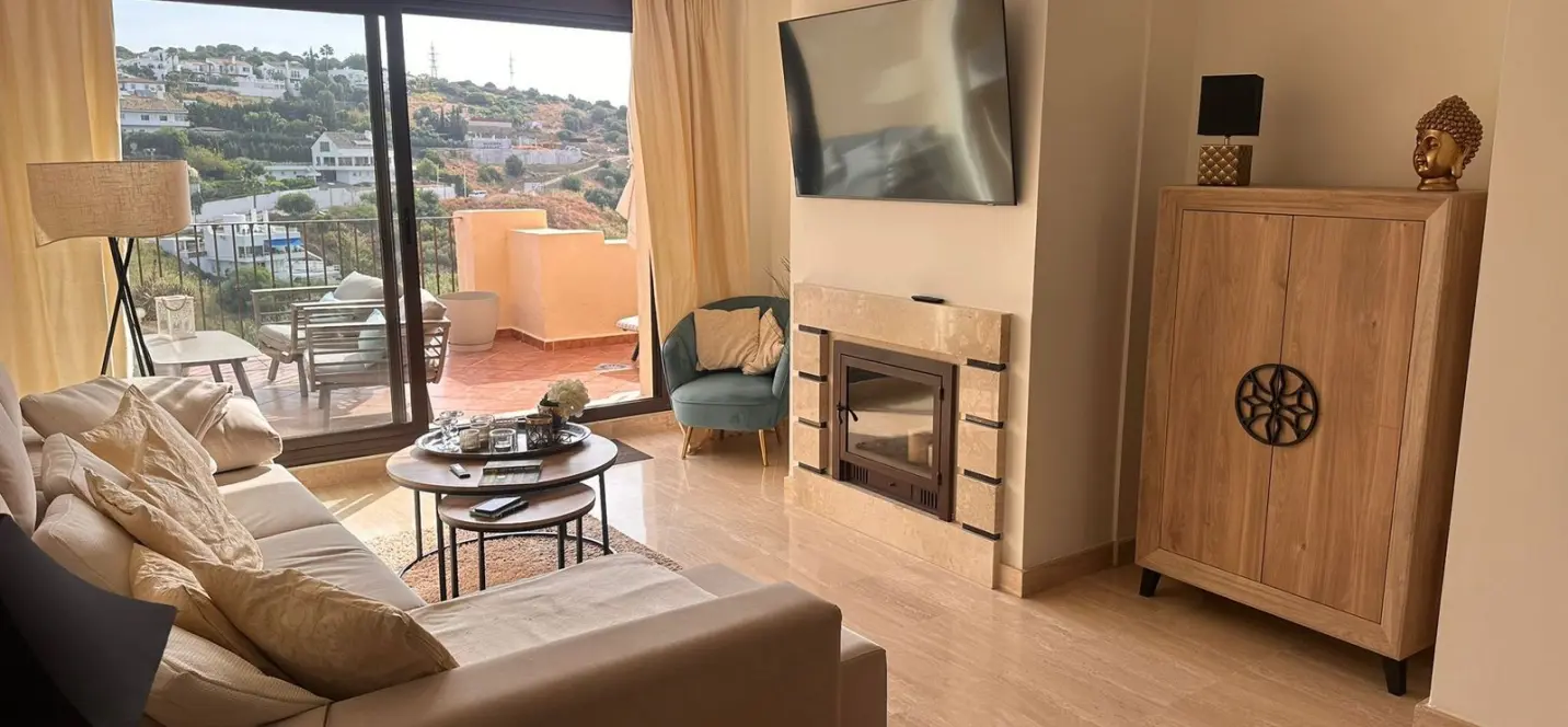 Продажа пентхауса в Estepona 1