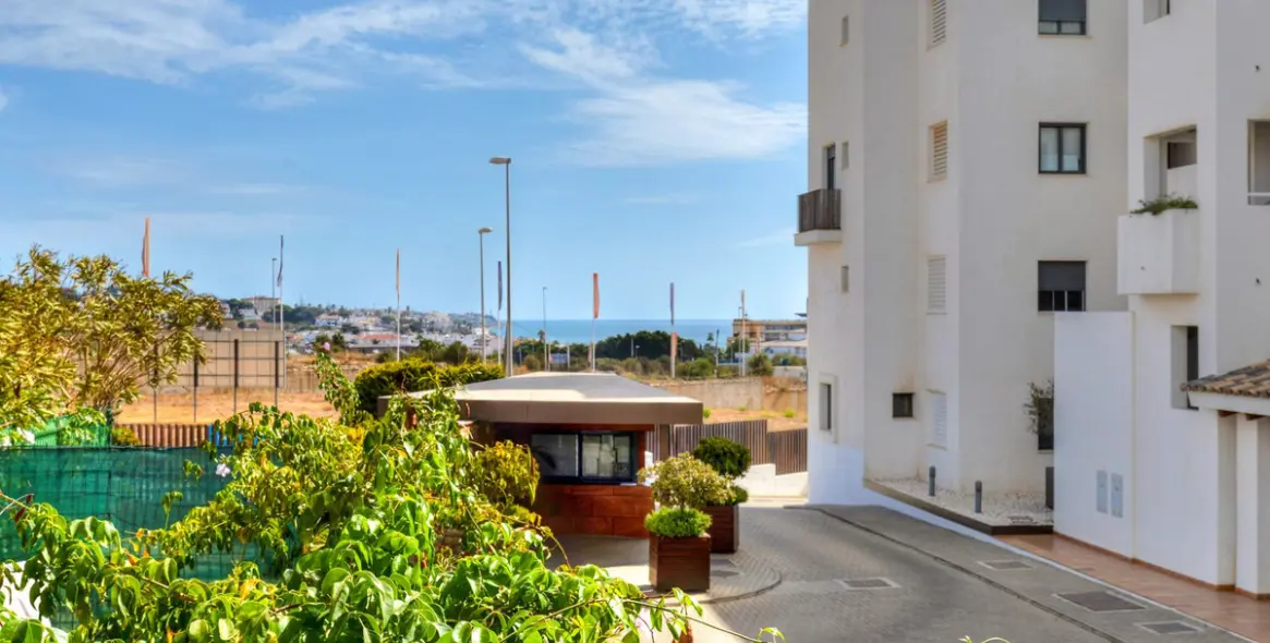 Sale of ground floor apartment in La Cala de Mijas 7