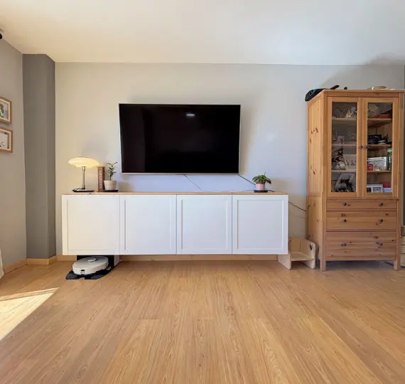 Sale of middle floor apartment in Estepona