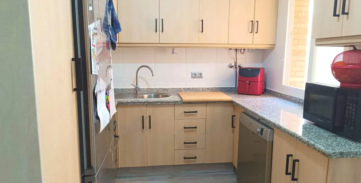 Sale of middle floor apartment in Estepona 8