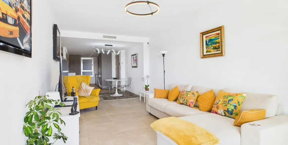 Продажа апартаментов на первом этаже в Estepona 4