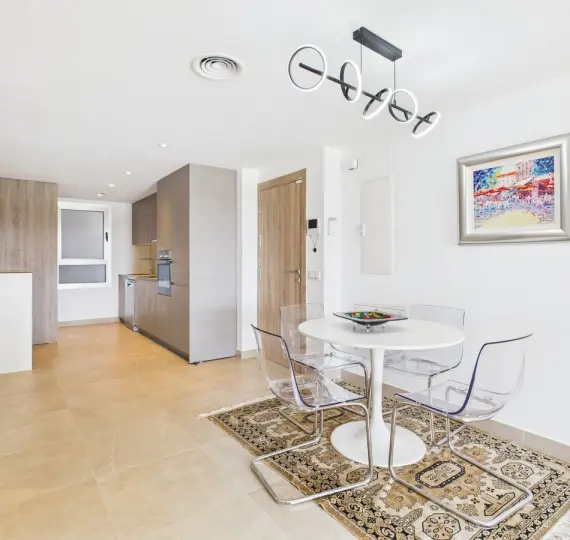 Продажа апартаментов на первом этаже в Estepona