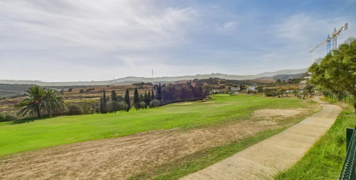 Sale of ground floor apartment in Estepona 24