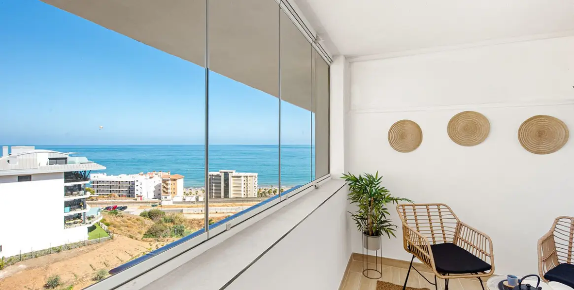 Продажа апартаментов на среднем этаже в Carvajal 1