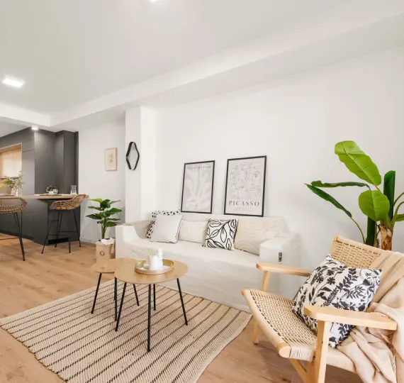 Продажа апартаментов на среднем этаже в Carvajal