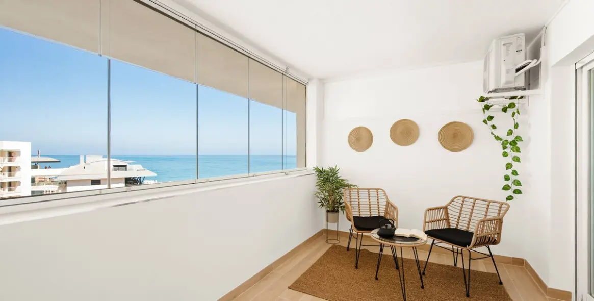 Продажа апартаментов на среднем этаже в Carvajal 9