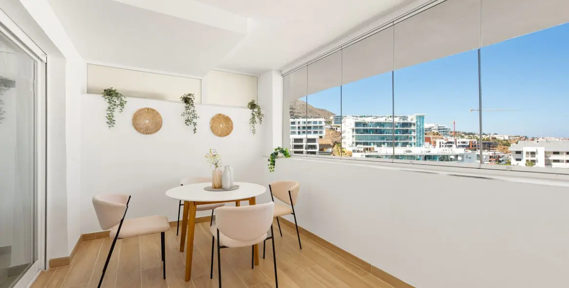 Продажа апартаментов на среднем этаже в Carvajal 10