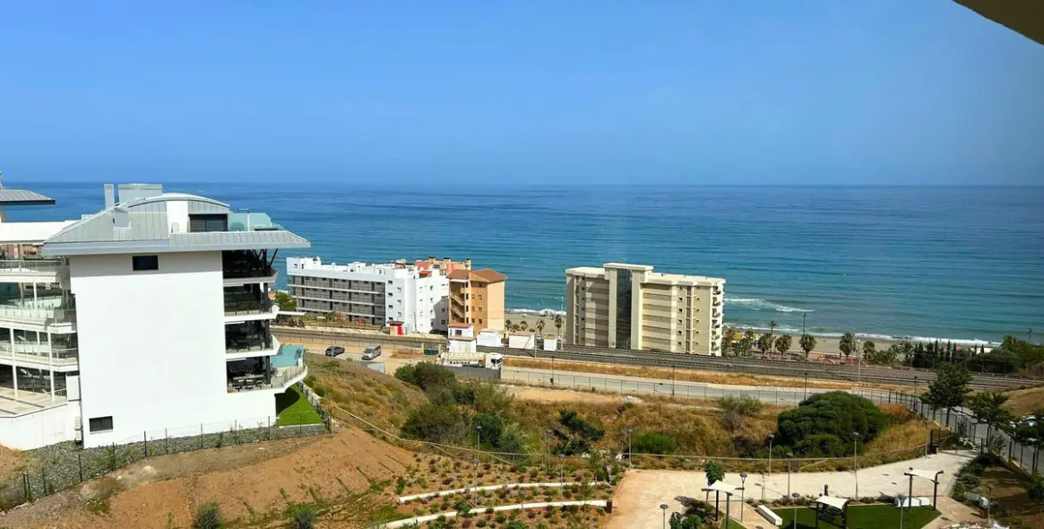 Продажа апартаментов на среднем этаже в Carvajal 11