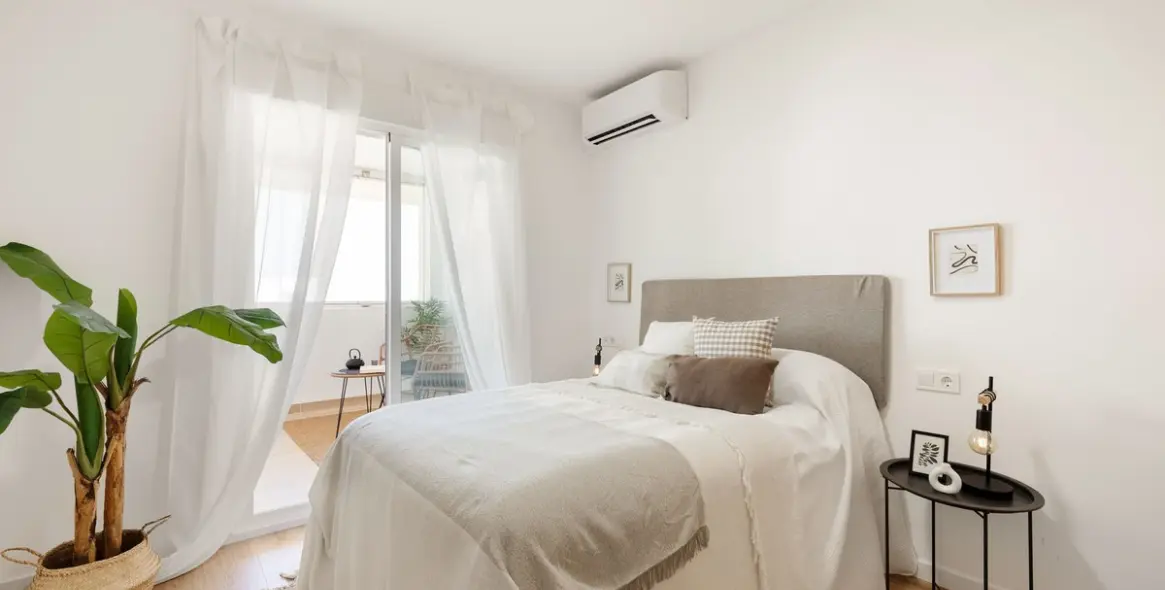 Продажа апартаментов на среднем этаже в Carvajal 13