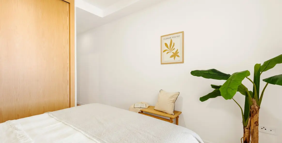 Продажа апартаментов на среднем этаже в Carvajal 14