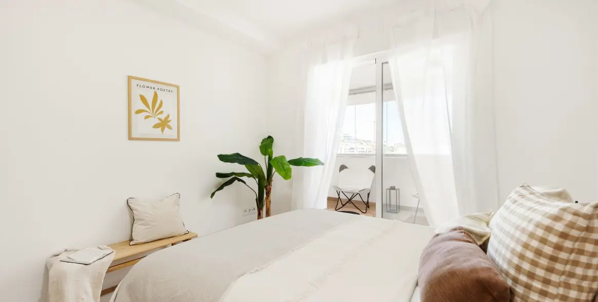 Продажа апартаментов на среднем этаже в Carvajal 15