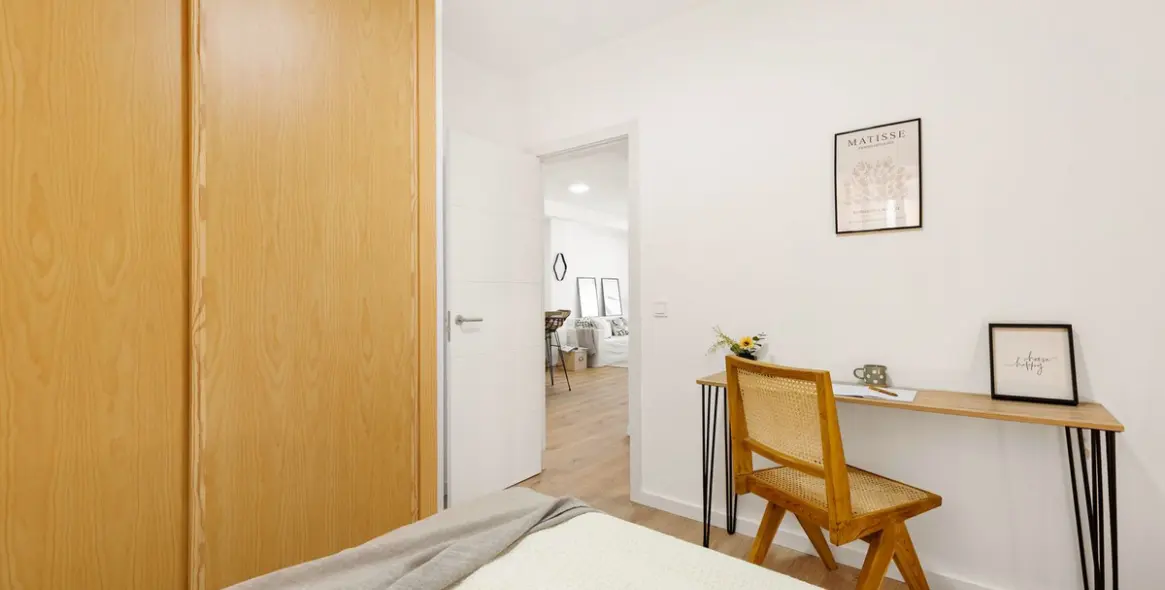 Продажа апартаментов на среднем этаже в Carvajal 20