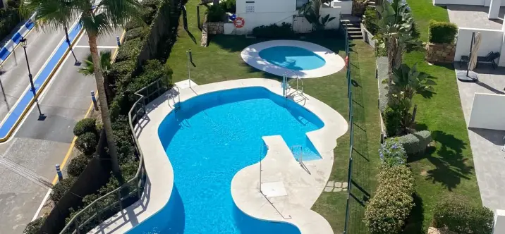 Sale of penthouse in Manilva 1