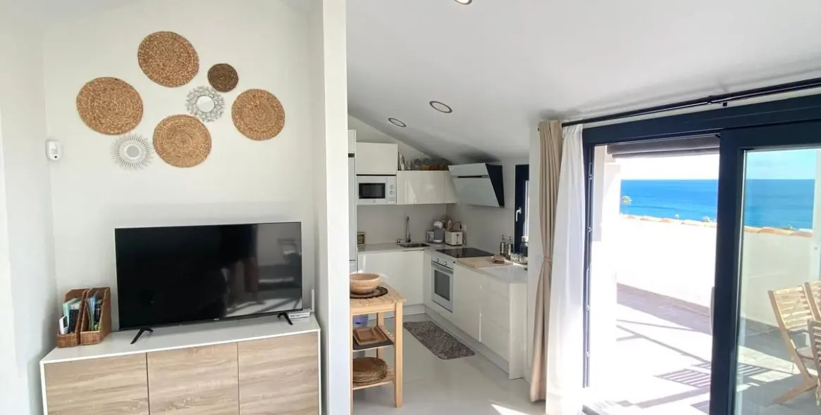 Sale of penthouse in Manilva 5