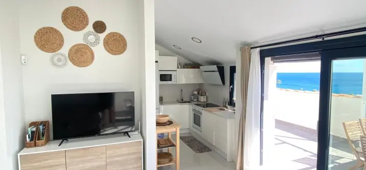 Sale of penthouse in Manilva 4