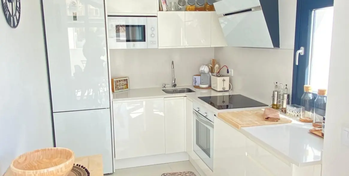 Sale of penthouse in Manilva 8