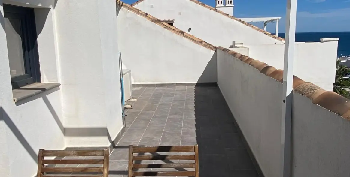 Sale of penthouse in Manilva 11