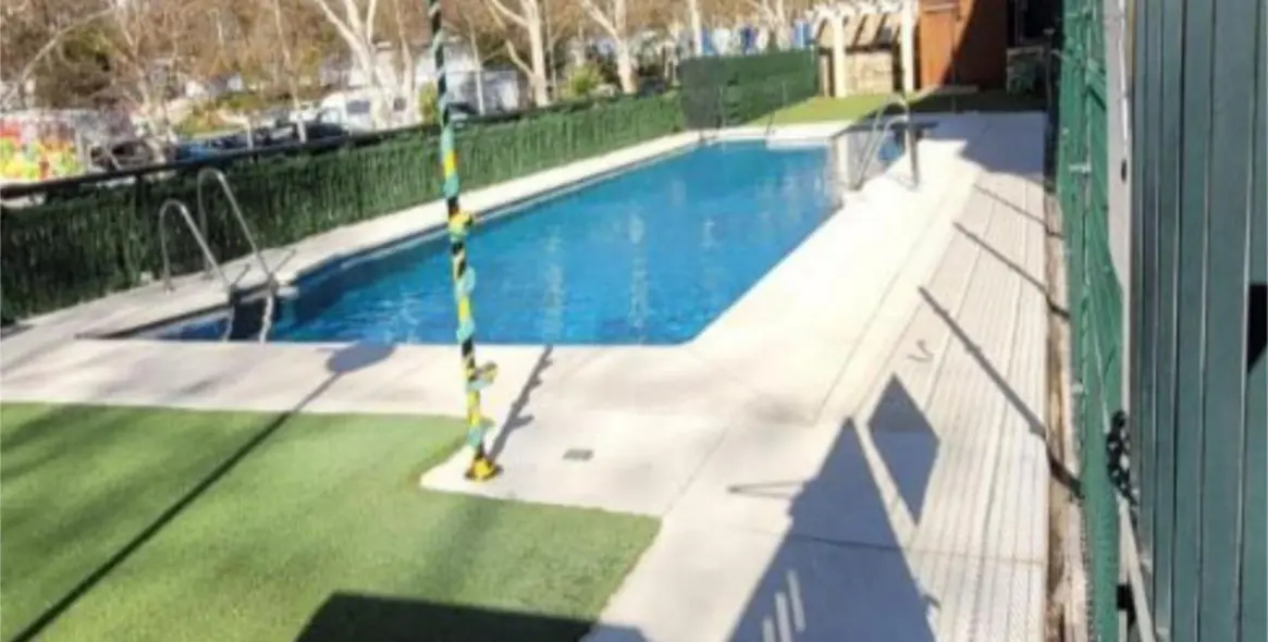 Sale of middle floor apartment in Marbella 1