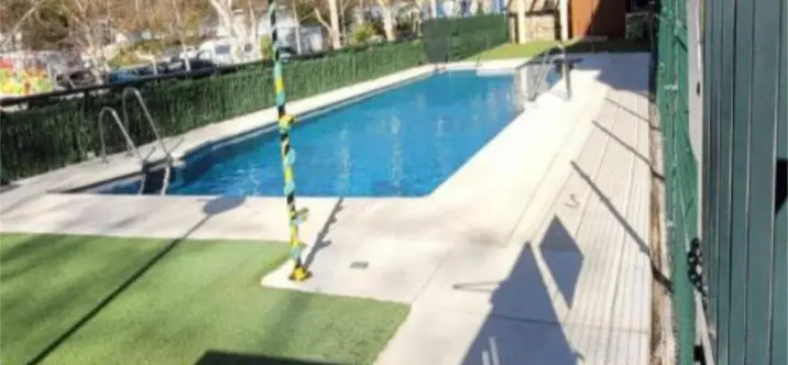 Sale of middle floor apartment in Marbella 0