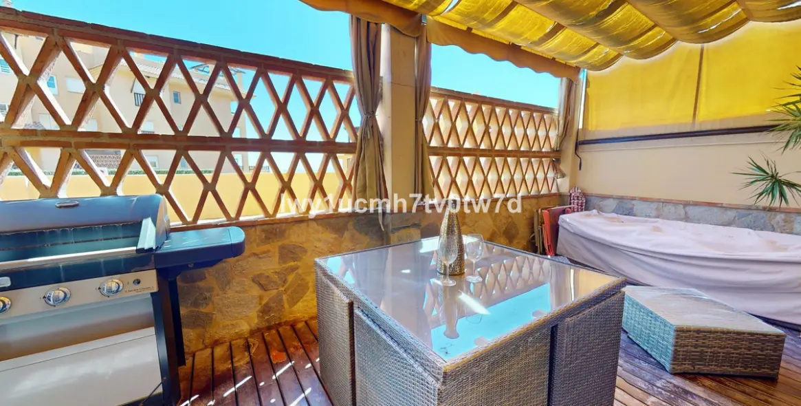 Продажа апартаментов на первом этаже в Cala del Moral 6