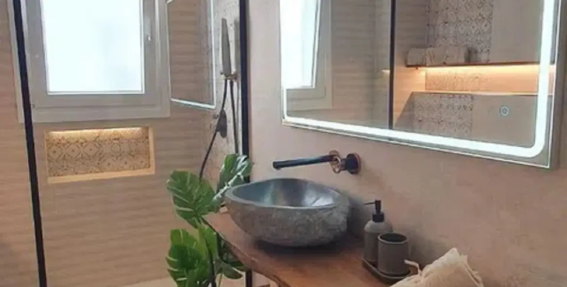 Sale of middle floor apartment in Málaga Centro 2