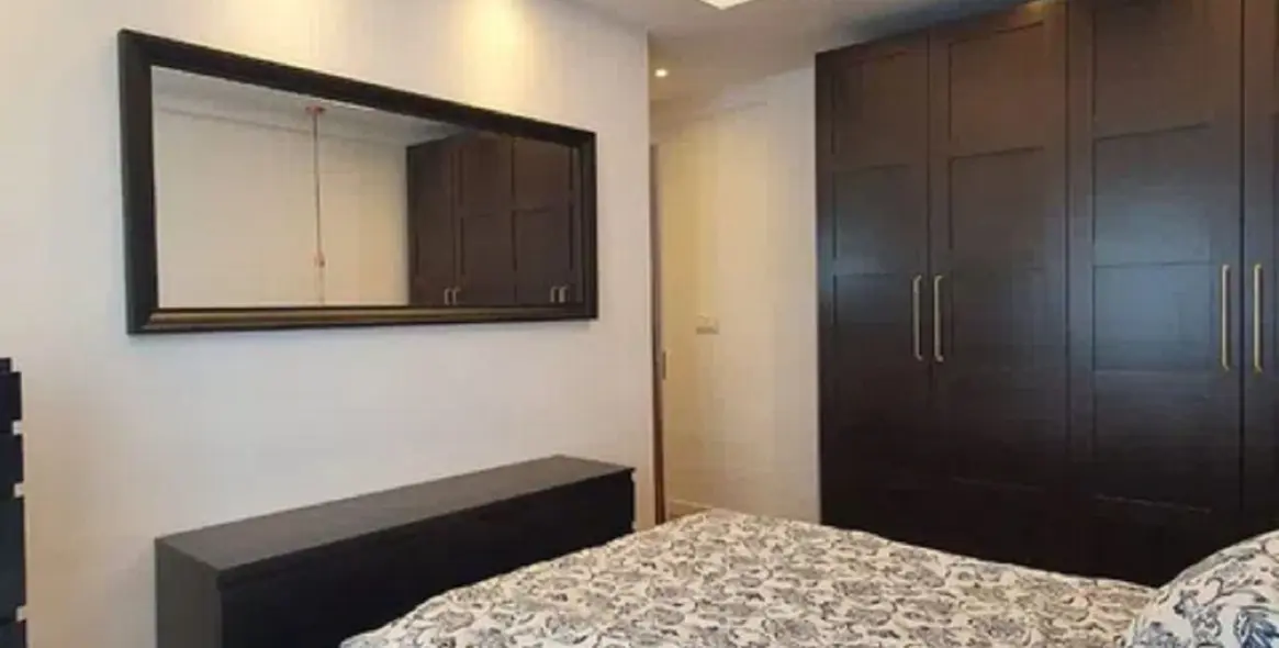 Sale of middle floor apartment in Málaga Centro 5