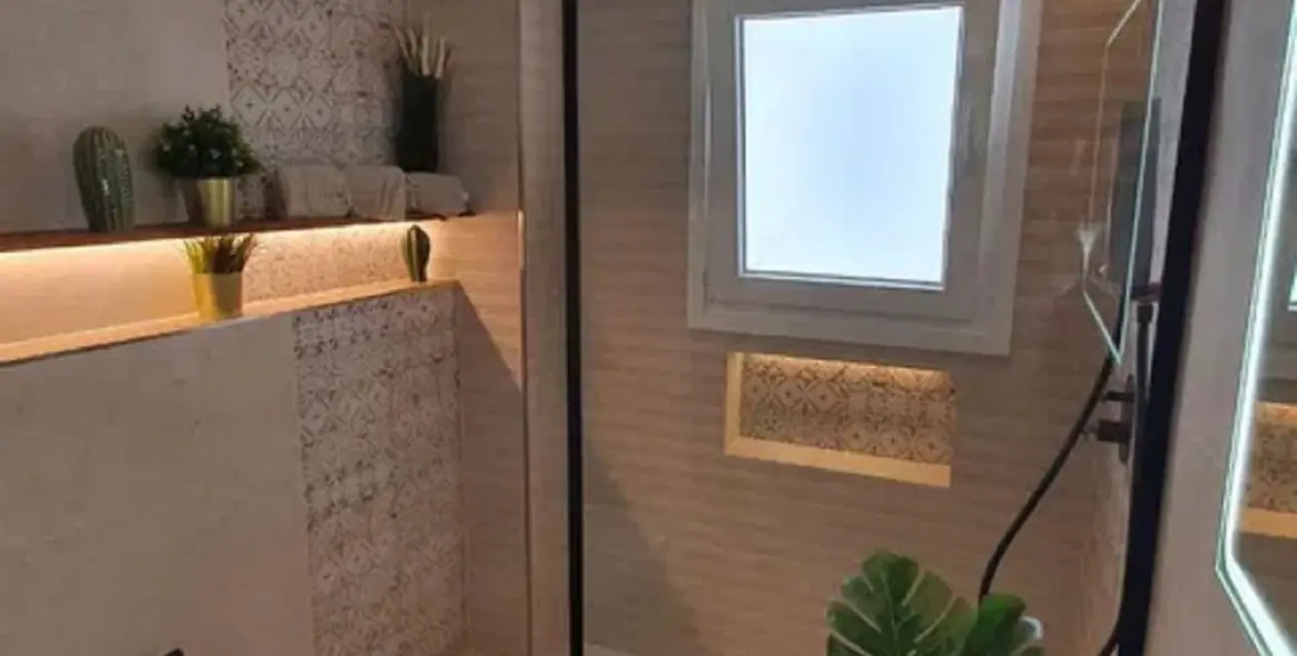 Sale of middle floor apartment in Málaga Centro 6