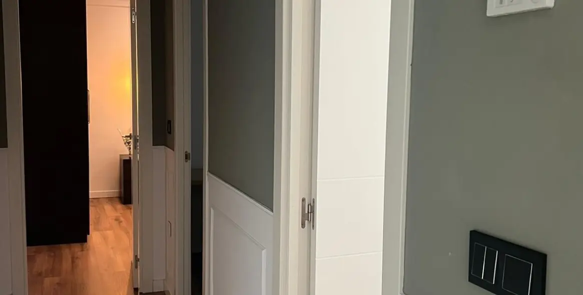 Sale of middle floor apartment in Málaga Centro 11