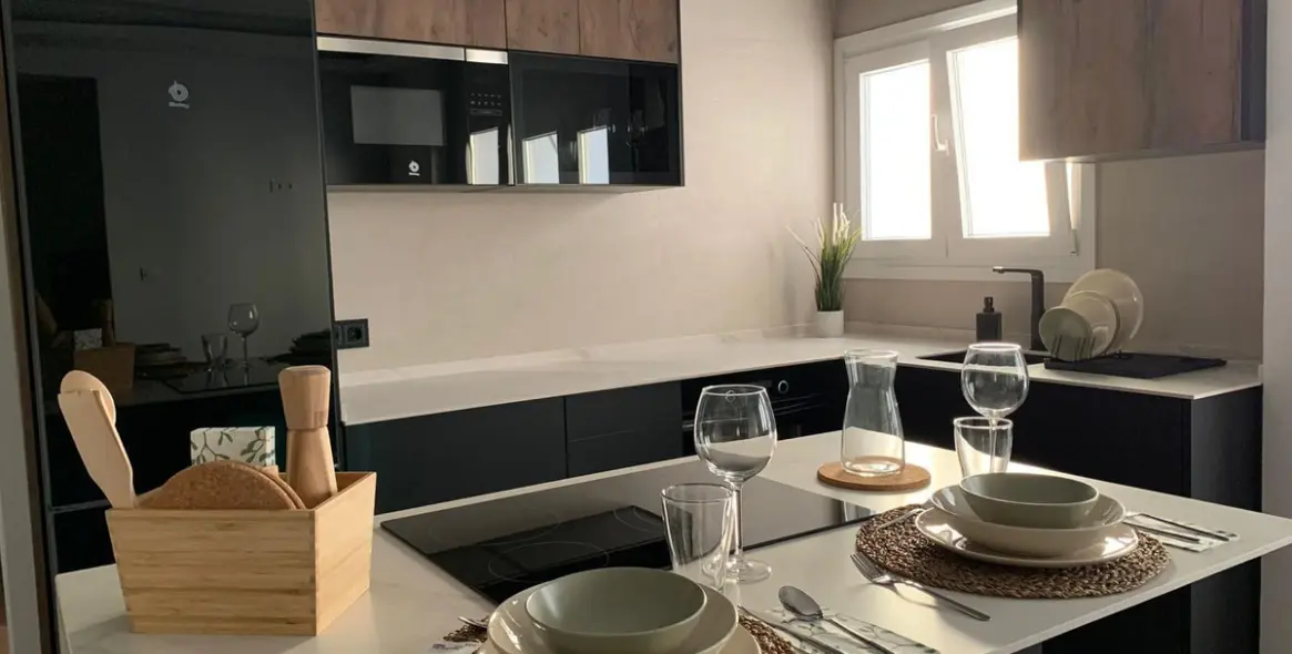 Продажа апартаментов на среднем этаже в Málaga Centro 12