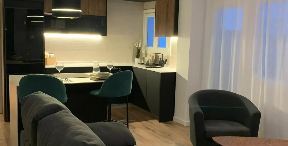 Продажа апартаментов на среднем этаже в Málaga Centro 13