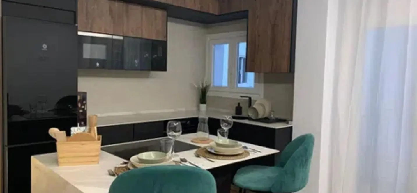 Sale of middle floor apartment in Málaga Centro 0