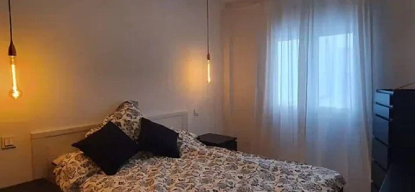 Sale of middle floor apartment in Málaga Centro 3
