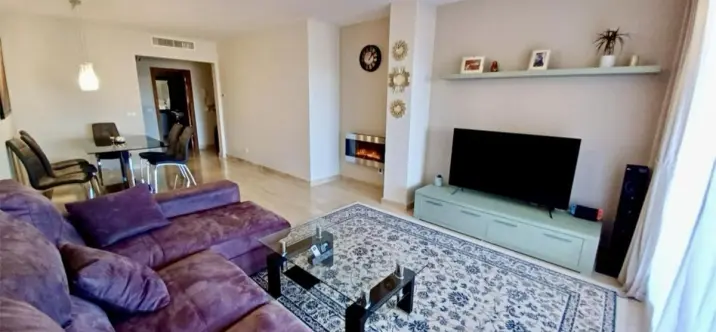 Sale of middle floor apartment in Estepona 0