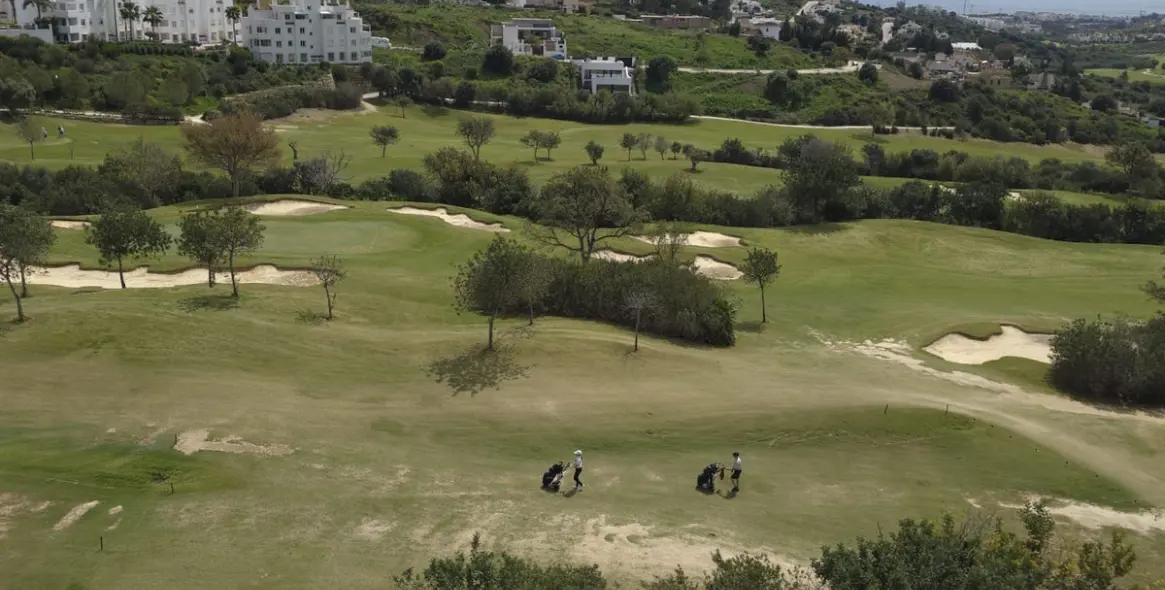 Sale of middle floor apartment in Valle Romano 20